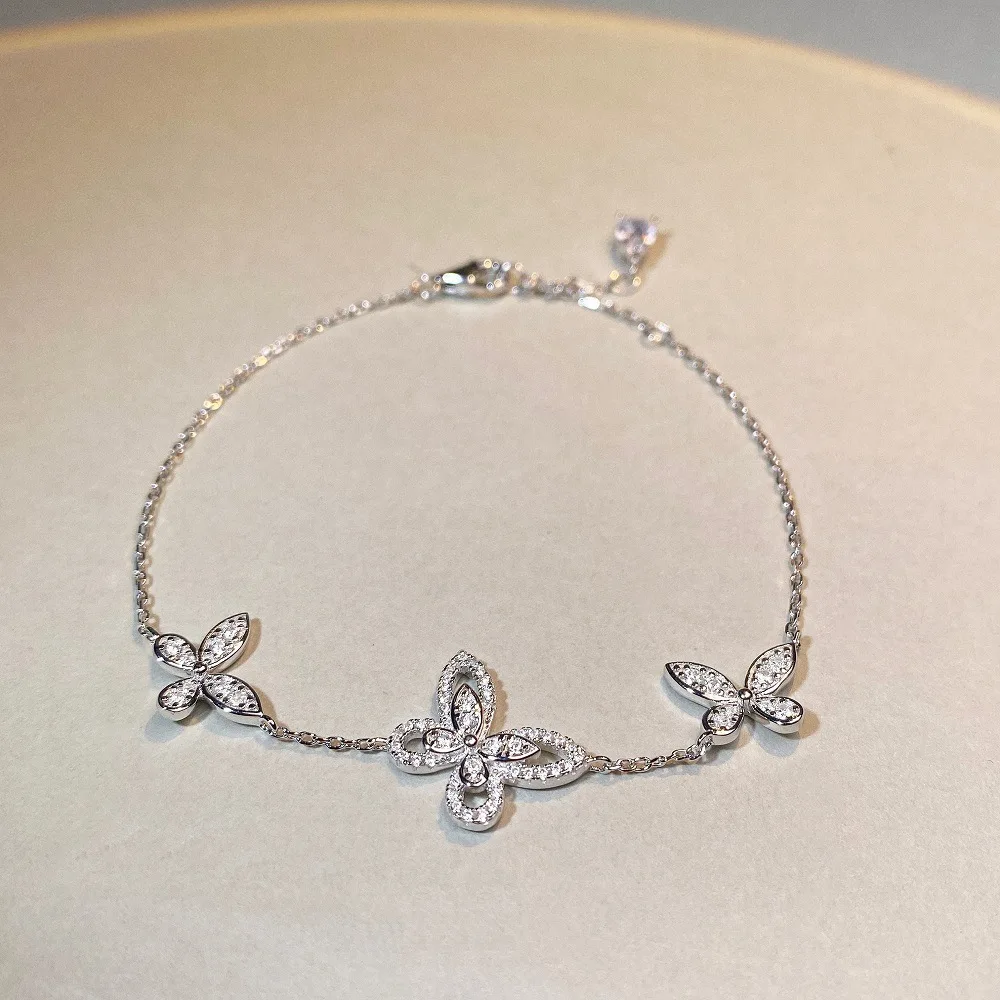 PT950 Platinum Phantom Butterfly Hand Chain - Women's Trendy Minimalist Hand Chain with Zirconia and Full Diamond Set
PT950 Platinum Phantom Butterfly Hand Chain - Women's Trendy Minimalist Hand Chain with Zirconia and Full Diamond Set
