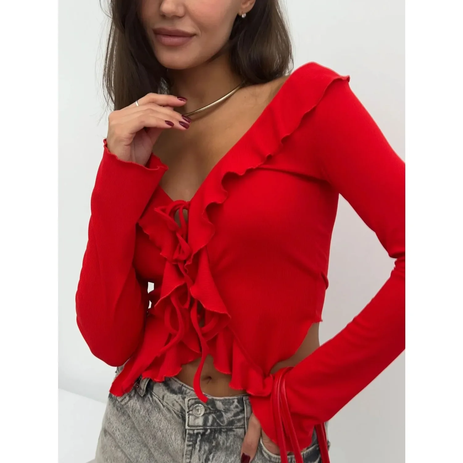 Кружевной топ с рюшами, женский сексуальный полый кардиган с v-образным вырезом, летняя уличная одежда, тонкая короткая лоскутная футболка Y2k, топ для офисных женщин 
Кружевной топ с рюшами, женский сексуальный полый кардиган с v-образным вырезом, летняя уличная одежда, тонкая короткая лоскутная футболка Y2k, топ для офисных женщин