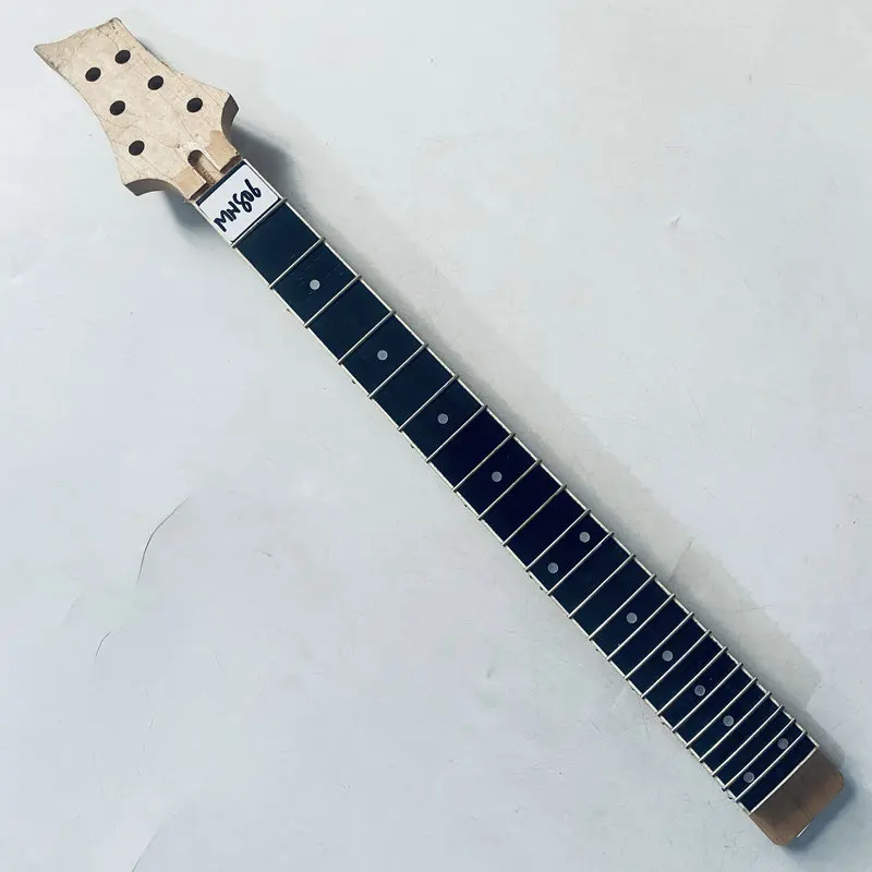 MN806 No Logo ST Guitar 24 Frets Electric Guitar Neck Maple Rosewood Replace and DIY Surface Damages and Dirty
MN806 No Logo ST Guitar 24 Frets Electric Guitar Neck Maple Rosewood Replace and DIY Surface Damages and Dirty