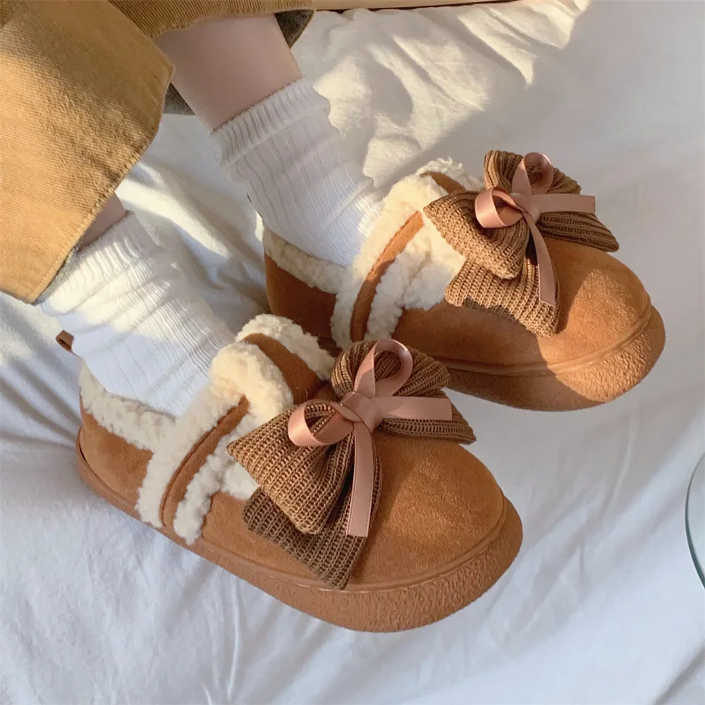 Bowknot Cotton Shoes Fashion Retro Sweet Outdoor Warm Women Winter Wear Comfortable Cotton Slippers Plush Cotton Shoes Ladies
Bowknot Cotton Shoes Fashion Retro Sweet Outdoor Warm Women Winter Wear Comfortable Cotton Slippers Plush Cotton Shoes Ladies