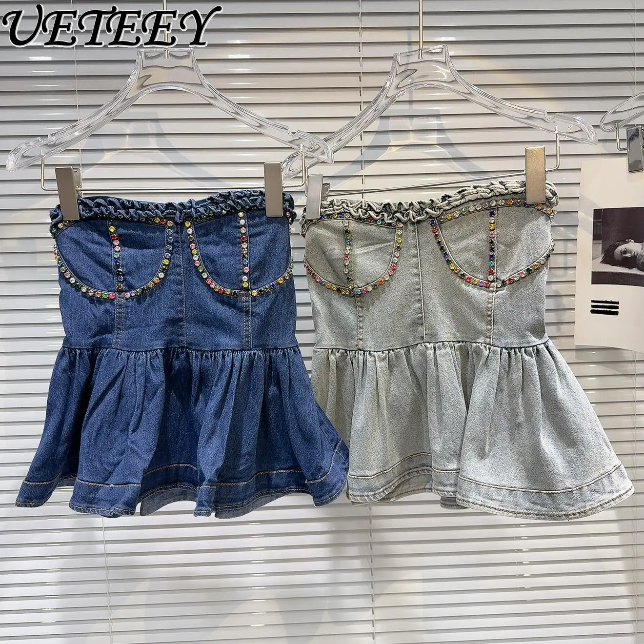 Spring New Personalized Colored Nail Diamond Splicing Off-shoulder Crop Top Outer Wear Elastic Denim Tube Tops Vest for Women
Spring New Personalized Colored Nail Diamond Splicing Off-shoulder Crop Top Outer Wear Elastic Denim Tube Tops Vest for Women
