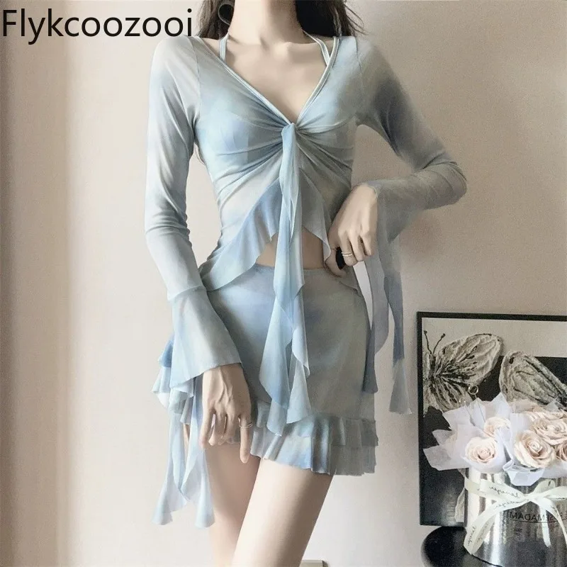 Summer Beach Printed Bikini Set Hanging Neck Bra Long Sleeve Shirt Women Wrap Hip Spliced Pleated Skirt Hot Spring Sexy Playsuit
Summer Beach Printed Bikini Set Hanging Neck Bra Long Sleeve Shirt Women Wrap Hip Spliced Pleated Skirt Hot Spring Sexy Playsuit
