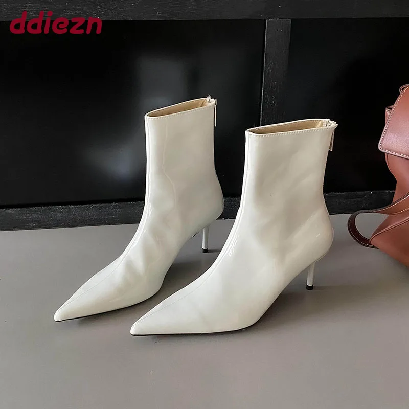 Новые пикантные женские современные ботильоны, женская обувь на каблуке, модные женские эластичные короткие ботинки на молнии с острым носком, туфли-лодочки
Новые пикантные женские современные ботильоны, женская обувь на каблуке, модные женские эластичные короткие ботинки на молнии с острым носком, туфли-лодочки