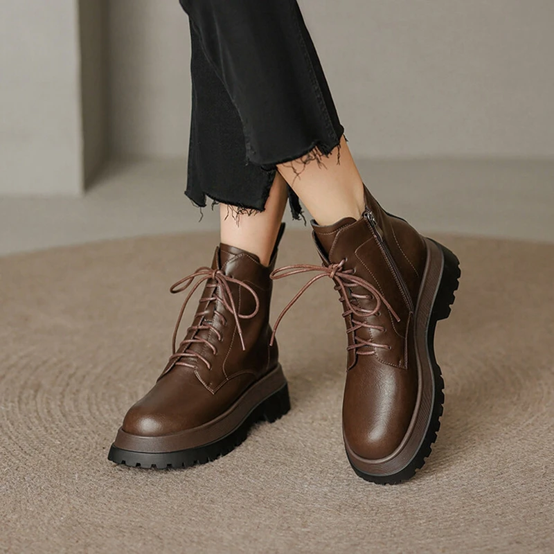 NEW Autumn Boots Women Split Leather Round Toe Platform Boots Casual Winter Thick Heel Chunky Boots Black Ankle Boots for Women
NEW Autumn Boots Women Split Leather Round Toe Platform Boots Casual Winter Thick Heel Chunky Boots Black Ankle Boots for Women