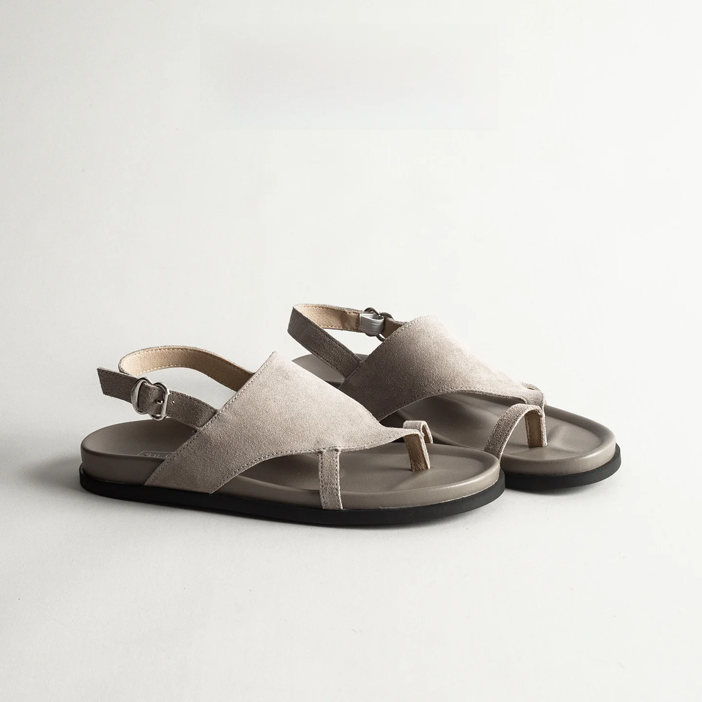 Leather Retro Thick Heel Toe Post Sandals Women Summer Versatile Casual Roman Shoes Holiday Style Beach Sandals
Leather Retro Thick Heel Toe Post Sandals Women Summer Versatile Casual Roman Shoes Holiday Style Beach Sandals
