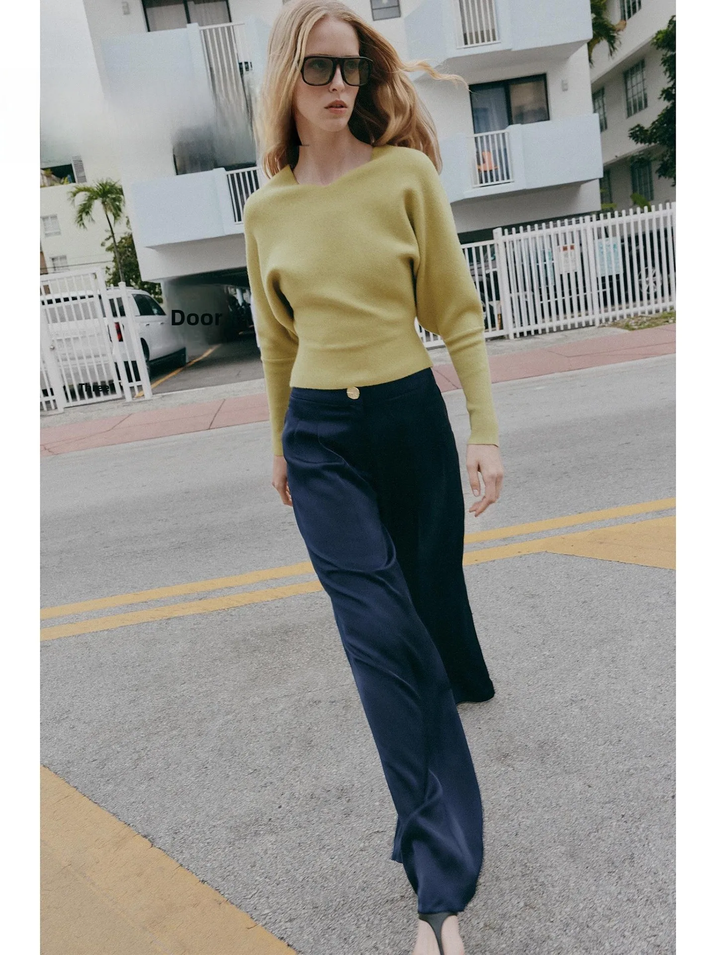 Faionable Summer 2026 Women's Long Sve V-Ne Pure Color Knitwear Casual Loose Fit Design Sensation Sle
Faionable Summer 2026 Women's Long Sve V-Ne Pure Color Knitwear Casual Loose Fit Design Sensation Sle