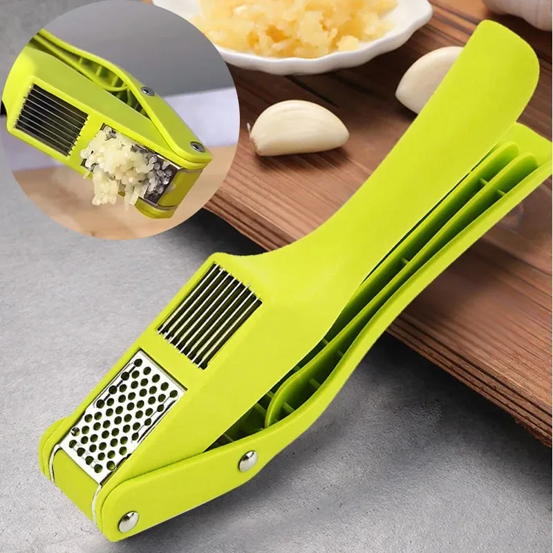 Многофункциональный пресс для чеснока 2-в-1 для прессования чеснока и нарезанного чеснока, соковыжималка для овощей для домашней кулинарии, инструмент для давилки
Многофункциональный пресс для чеснока 2-в-1 для прессования чеснока и нарезанного чеснока, соковыжималка для овощей для домашней кулинарии, инструмент для давилки