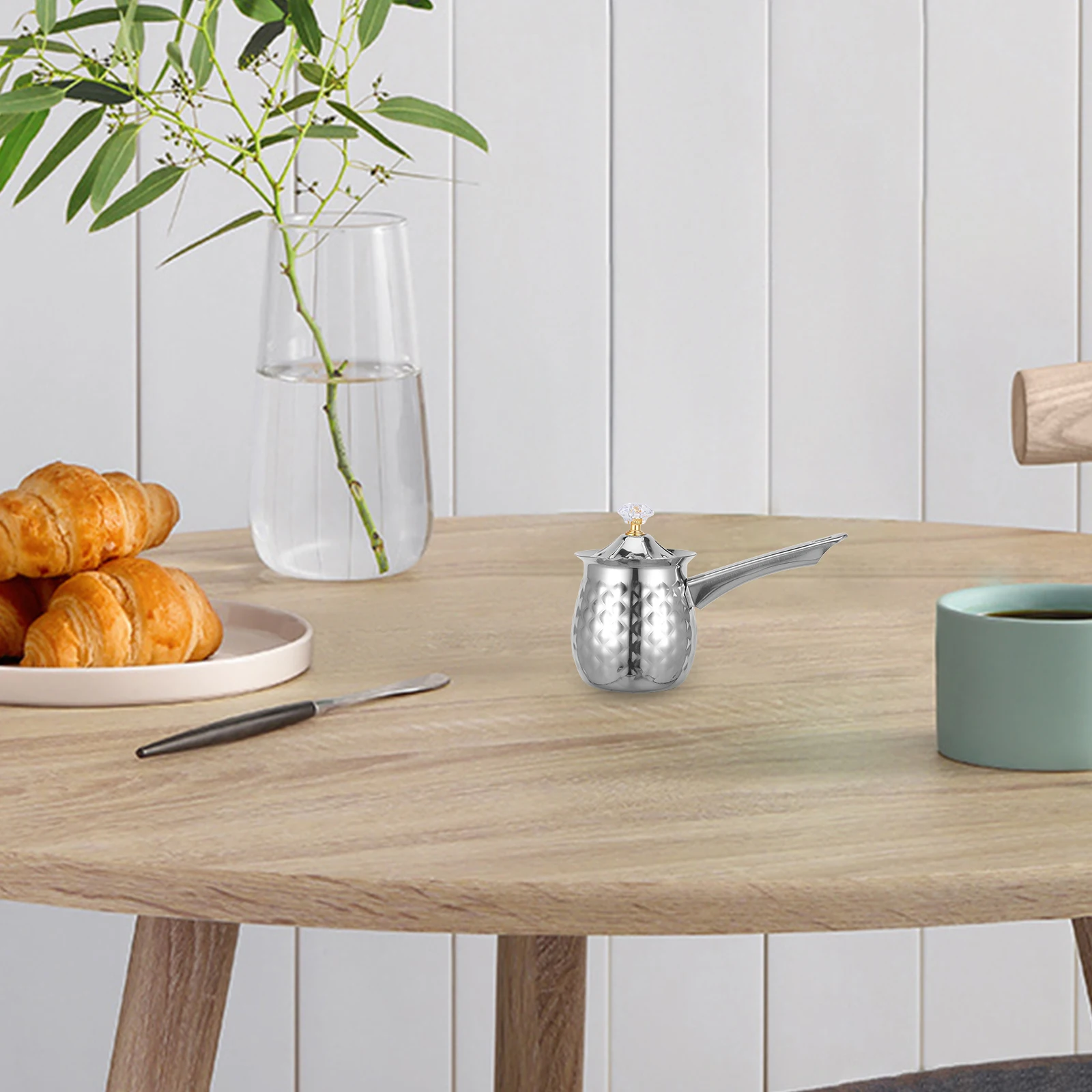 Household Frothing Pitcher Stainless Steel Wear-Resistant Milk Cup Large Capacity Comfortable Handle Convenient Steaming Coffee
Household Frothing Pitcher Stainless Steel Wear-Resistant Milk Cup Large Capacity Comfortable Handle Convenient Steaming Coffee