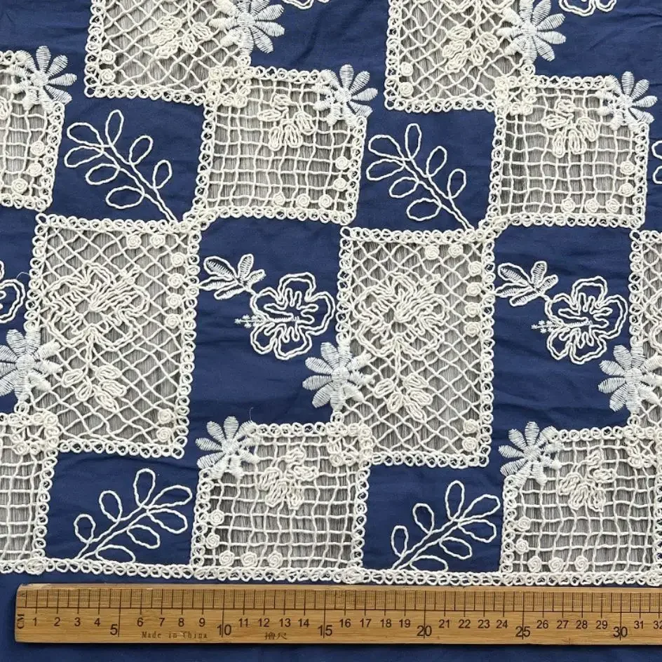 1m New design factory oem navy 100%cotton embroidery lace eyelect hole clothing for woman dress apparel with square laser cut
1m New design factory oem navy 100%cotton embroidery lace eyelect hole clothing for woman dress apparel with square laser cut