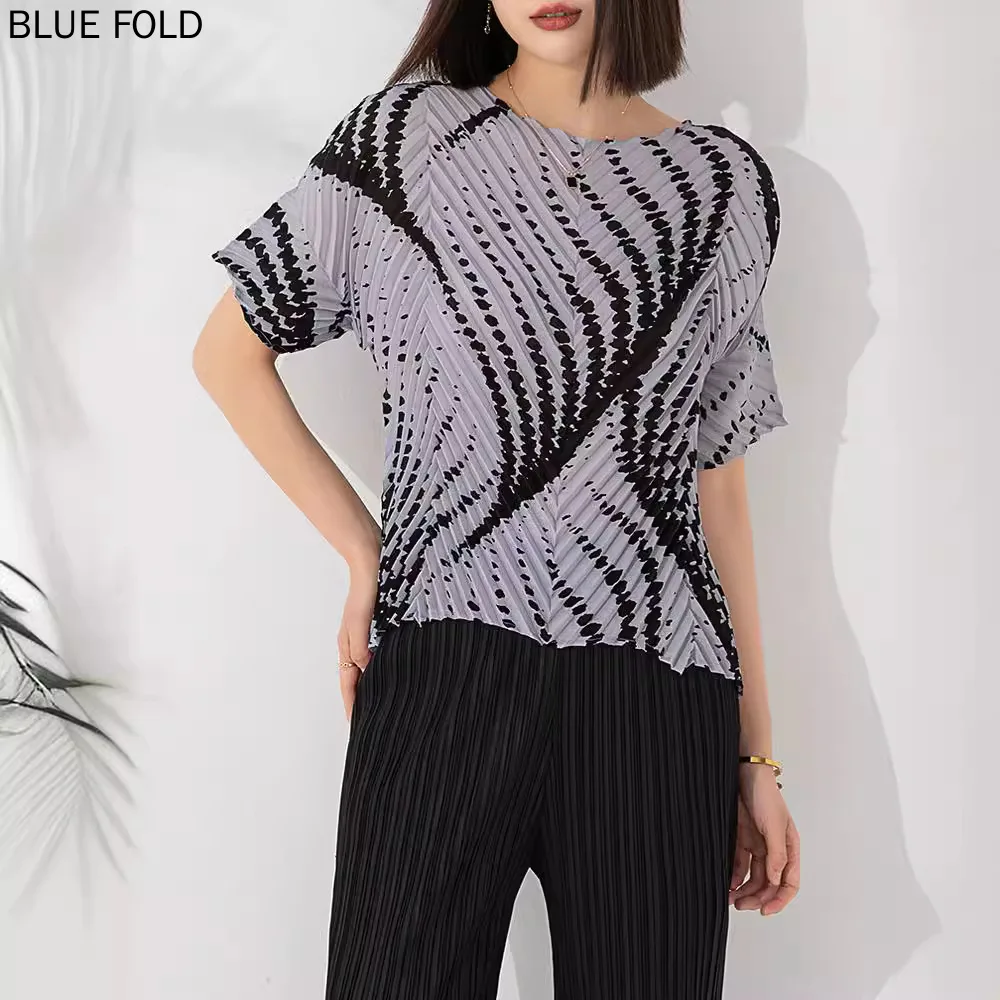 Женский плиссированный топ MIYAKE, свободная облегающая футболка с круглым вырезом и принтом, футболка оверсайз, лето 2024
Женский плиссированный топ MIYAKE, свободная облегающая футболка с круглым вырезом и принтом, футболка оверсайз, лето 2024