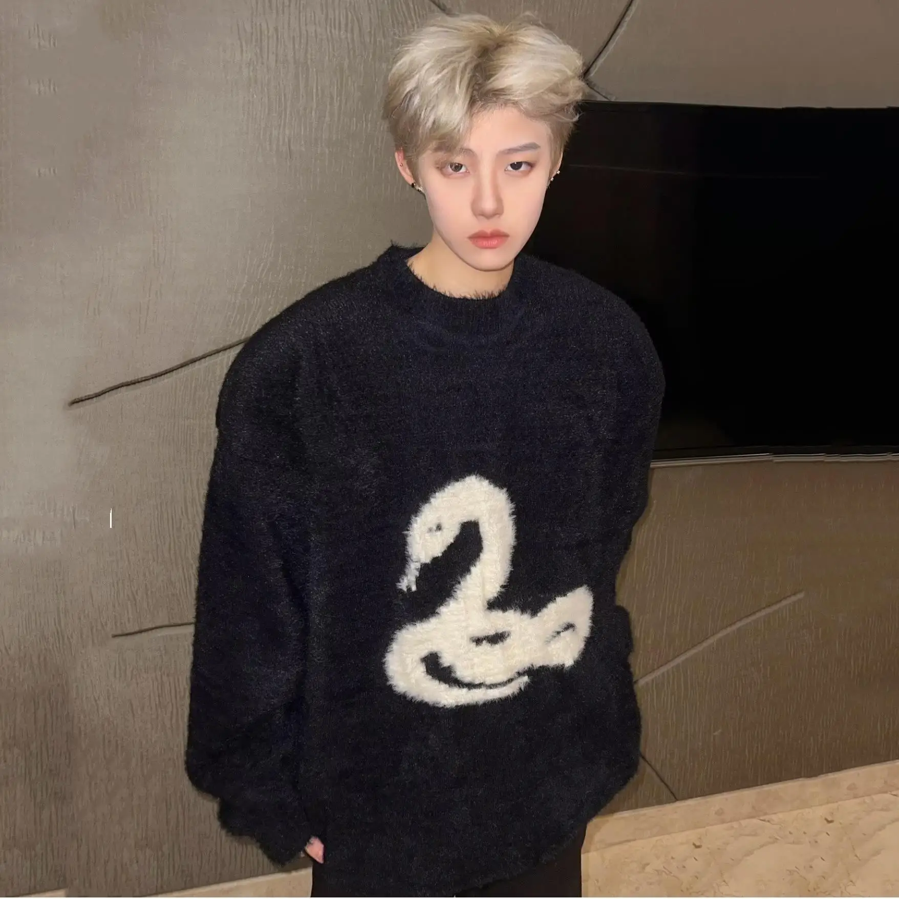 Loose Fit Snake Pattern Knitted Sweater round Ne M Spring Autumn Large Size Fat Knitwear Hong Kong Sle Simple College ...
Loose Fit Snake Pattern Knitted Sweater round Ne M Spring Autumn Large Size Fat Knitwear Hong Kong Sle Simple College ...