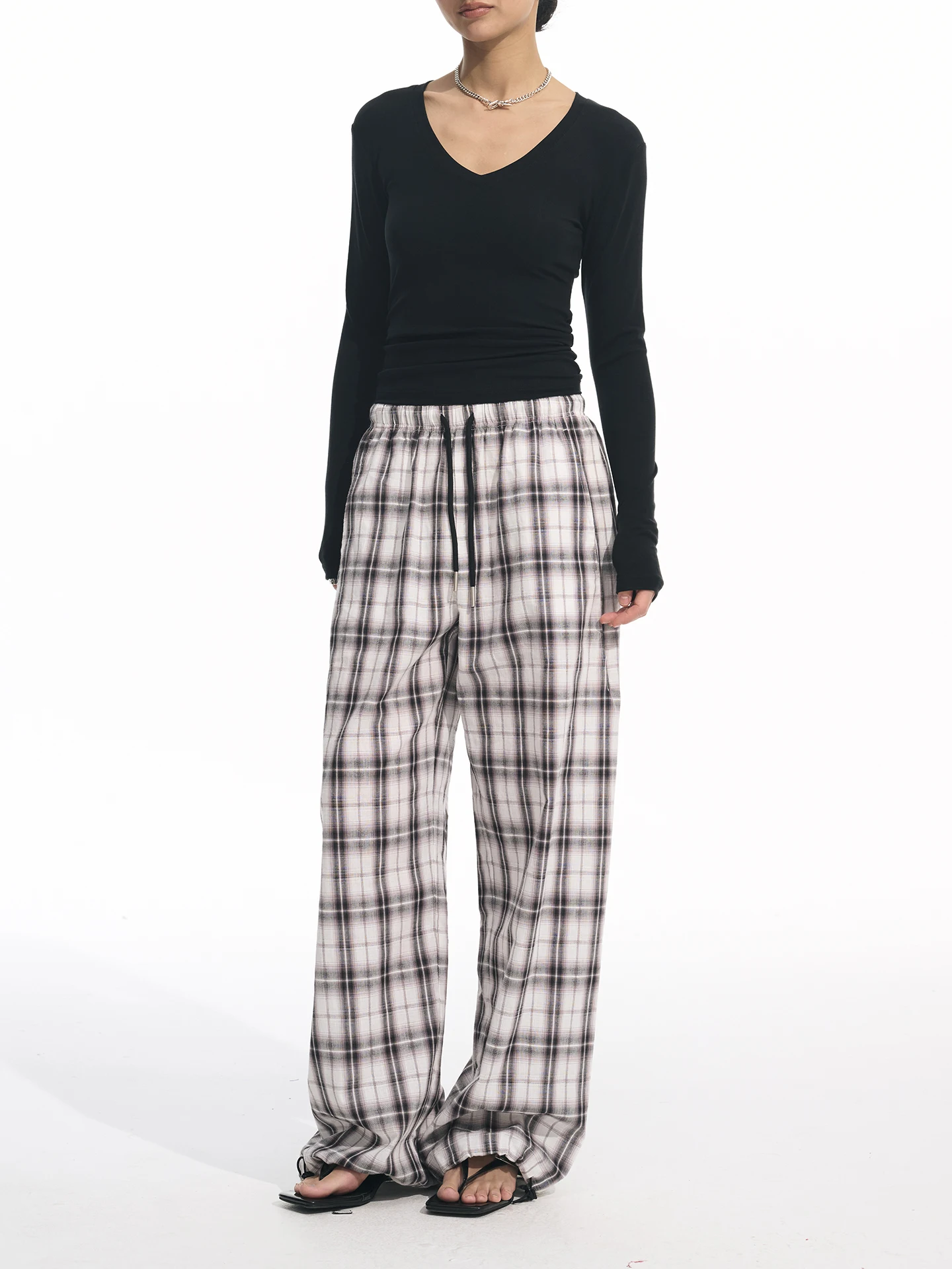 Decemarch Spring Summer Thin Cotton Plaid Casual Wide Leg Pants Loose Long Trousers Women Elastic Waist Can Be Folded
Decemarch Spring Summer Thin Cotton Plaid Casual Wide Leg Pants Loose Long Trousers Women Elastic Waist Can Be Folded