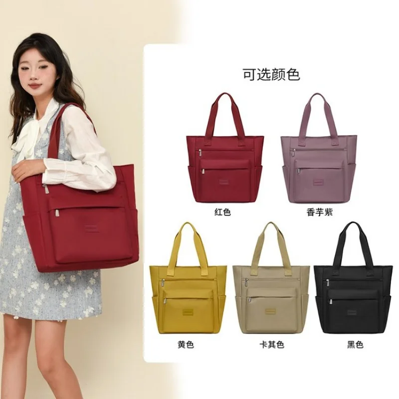 Trendy Minimalist Messenger Bag For Women Commuter Large Capacity Business Leisure Stylish With Design
Trendy Minimalist Messenger Bag For Women Commuter Large Capacity Business Leisure Stylish With Design