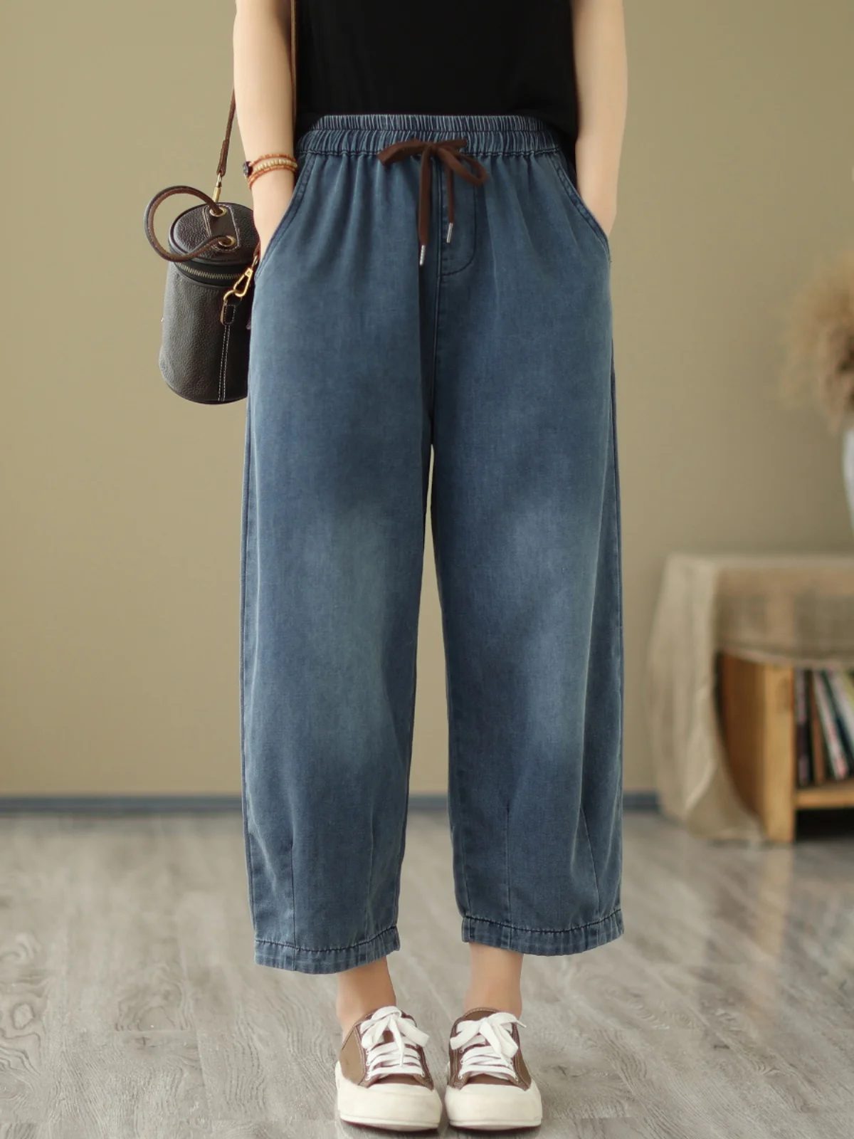 High Waist Straight Leg Jeans Women's Loose Casual Nine-Tenths Harlan Pants Elastic Waist Vintage Style Summer Thin Jeans
High Waist Straight Leg Jeans Women's Loose Casual Nine-Tenths Harlan Pants Elastic Waist Vintage Style Summer Thin Jeans