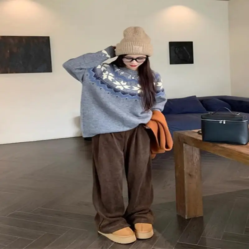 Женский свитер в стиле Фэр-айл, осенне-зимний, винтажный, свободный, вязаный, с длинным рукавом, мягкий, уютный, повседневный, осенний, трикотажный пуловер
Женский свитер в стиле Фэр-айл, осенне-зимний, винтажный, свободный, вязаный, с длинным рукавом, мягкий, уютный, повседневный, осенний, трикотажный пуловер