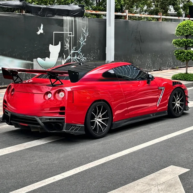 High Quality Carbon Fiber Side Skirts for GT-R R35 2008-2016
High Quality Carbon Fiber Side Skirts for GT-R R35 2008-2016