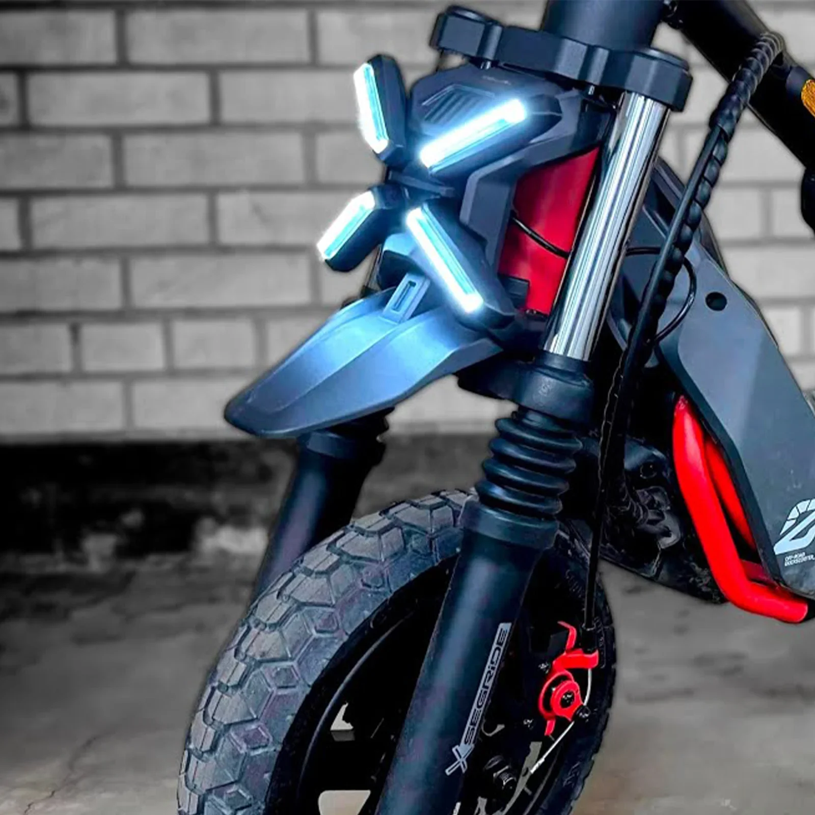 4W Front Lamp Super Bright Headlight For ZT3 Electric Scooter ZT3 Pro X-shaped Kickscooter Front Light Parts
4W Front Lamp Super Bright Headlight For ZT3 Electric Scooter ZT3 Pro X-shaped Kickscooter Front Light Parts