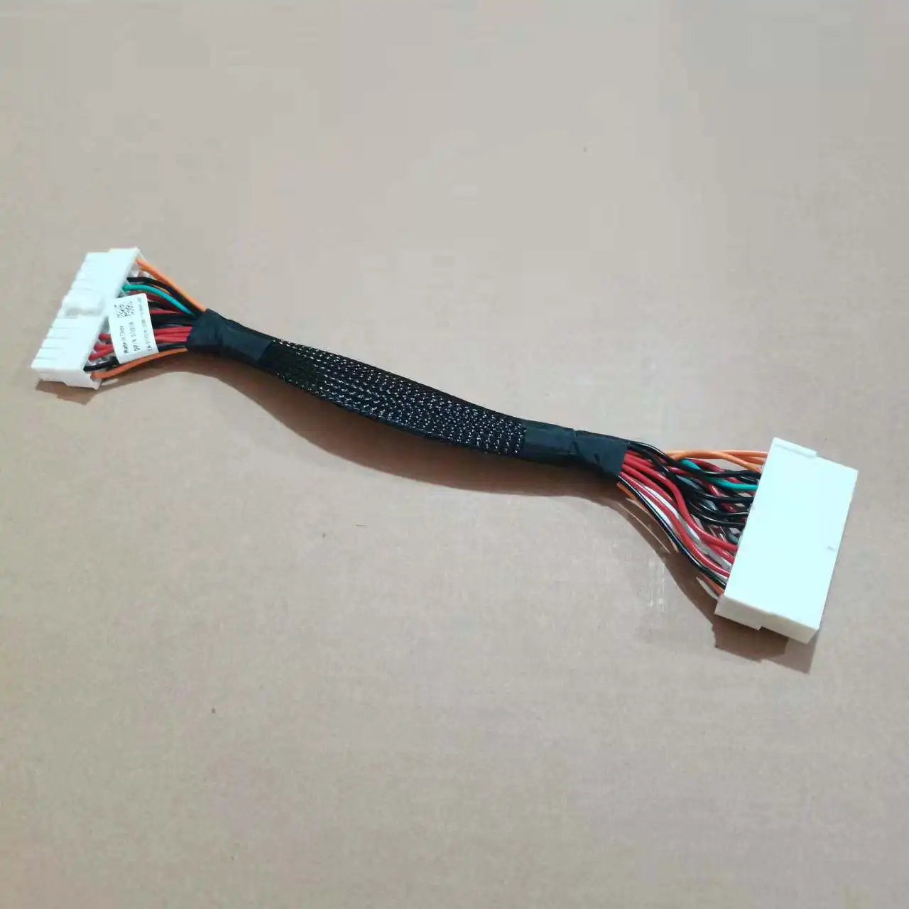 For Dell Lingyue 5675 460W Power Supply 24PIN Power Supply Extension Cable 7201W M196V
For Dell Lingyue 5675 460W Power Supply 24PIN Power Supply Extension Cable 7201W M196V