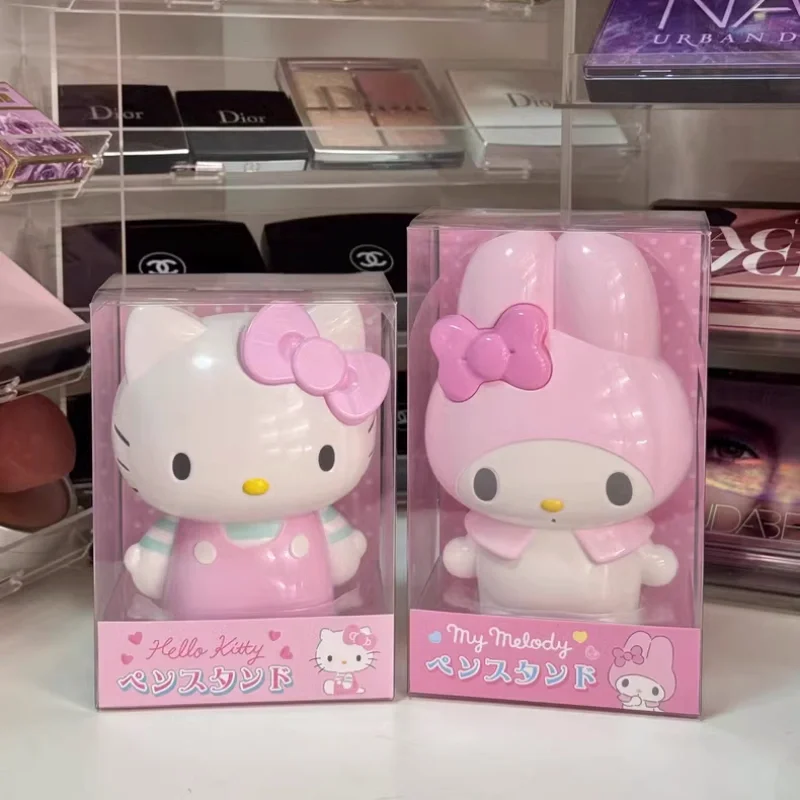 Sanrio персонажи серии Kuromi Hellokitty My Melody Cinnamoroll милый держатель для ручек Канцелярские украшения коллекция
Sanrio персонажи серии Kuromi Hellokitty My Melody Cinnamoroll милый держатель для ручек Канцелярские украшения коллекция