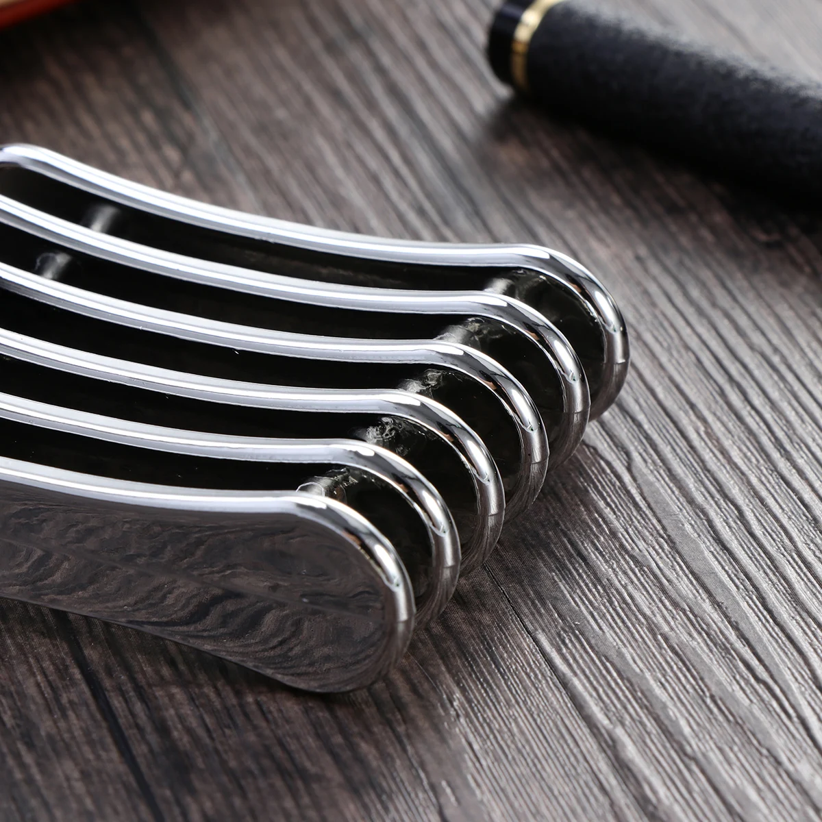 5 Grid Plating Pen Holder Tool Stand Manicure Brush Acrylic Penholder Decorative Item for Nail Salon DIY Use Nail Brush
5 Grid Plating Pen Holder Tool Stand Manicure Brush Acrylic Penholder Decorative Item for Nail Salon DIY Use Nail Brush