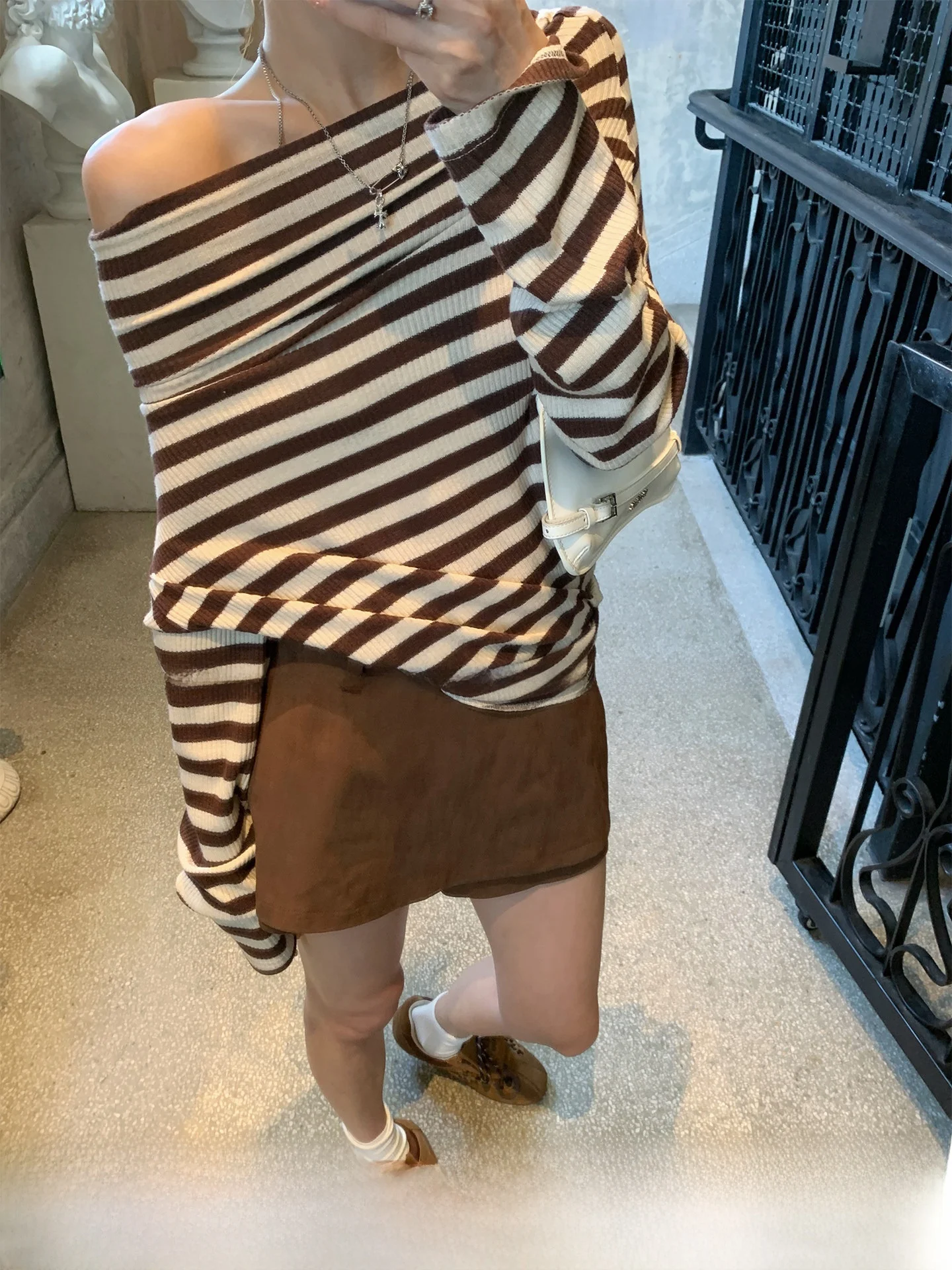 GV Big Brother Casual Daily Striped Elastic Knitwear oulder Bared Waist Cinched Early Autumn Top Lazy Women's Faion
GV Big Brother Casual Daily Striped Elastic Knitwear oulder Bared Waist Cinched Early Autumn Top Lazy Women's Faion