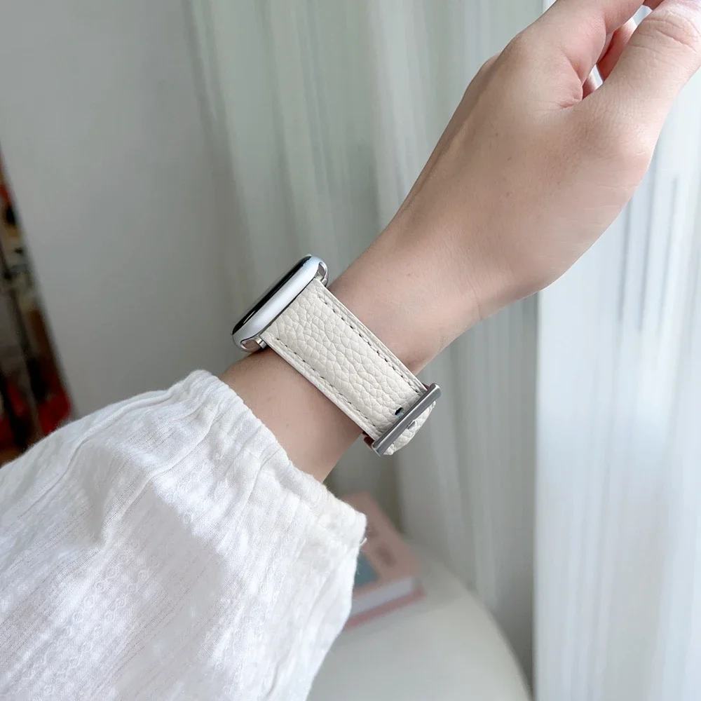 Excellent Leather loop For Apple Watch band women Series Ultra 10/9/8/7/6/4/3/2/1 38mm 40mm 41mm 42mm 44mm 45mm 46mm Strap
Excellent Leather loop For Apple Watch band women Series Ultra 10/9/8/7/6/4/3/2/1 38mm 40mm 41mm 42mm 44mm 45mm 46mm Strap