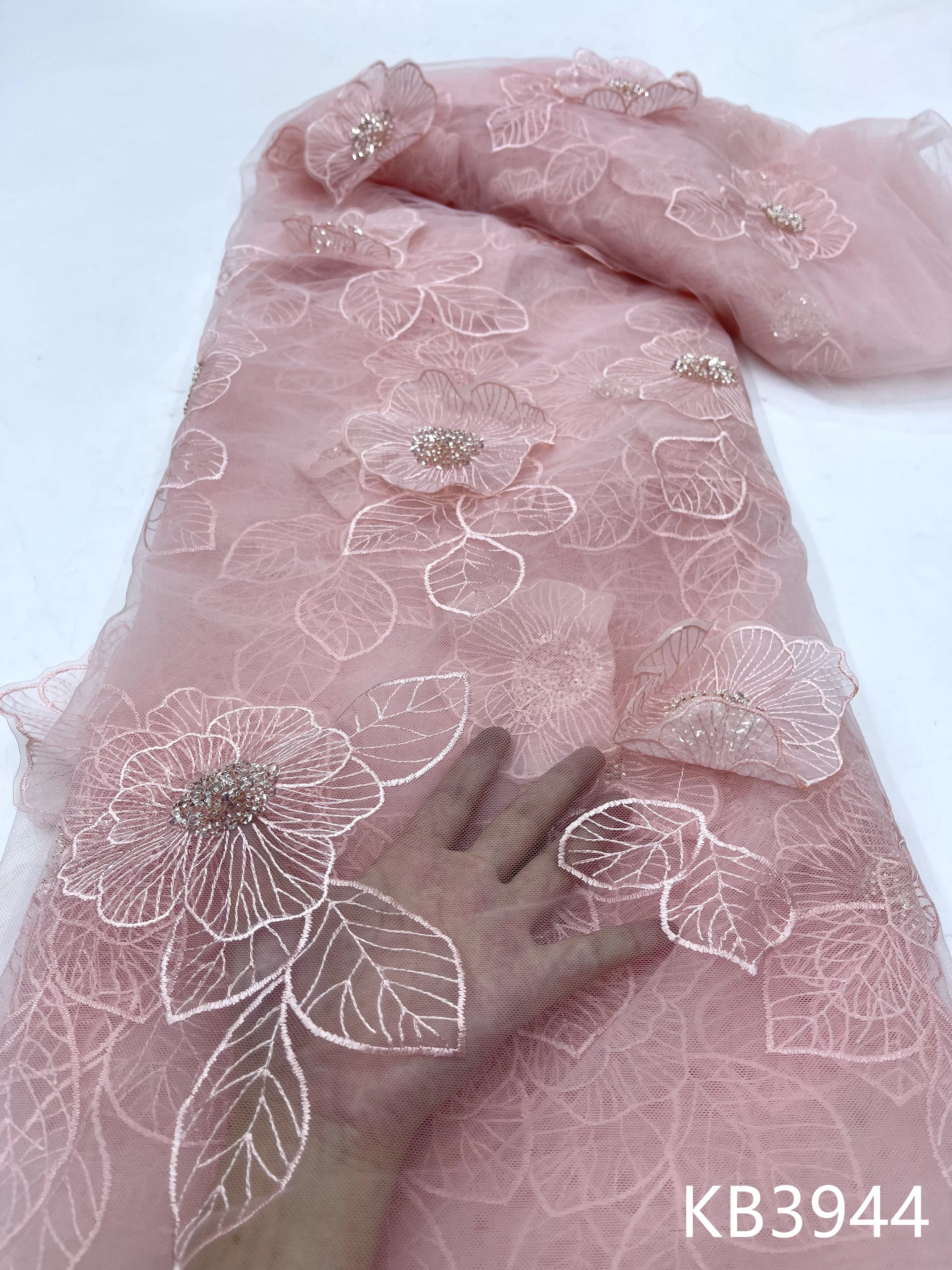 Новейшие 3D бусины DREAMYLSI, кружевная ткань, блестки, африканские нигерийские блестки, вышивка, кружево, французская сетка для свадебного платья KB3944
Новейшие 3D бусины DREAMYLSI, кружевная ткань, блестки, африканские нигерийские блестки, вышивка, кружево, французская сетка для свадебного платья KB3944