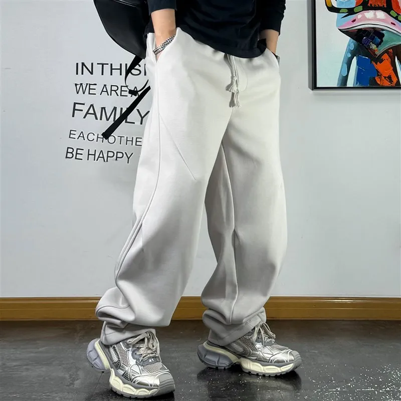 Мужские повседневные зимние утепленные брюки American Style свободного кроя с завязками, в стиле пэчворк, прямые, молодежные, универсальные, однотонные
Мужские повседневные зимние утепленные брюки American Style свободного кроя с завязками, в стиле пэчворк, прямые, молодежные, универсальные, однотонные