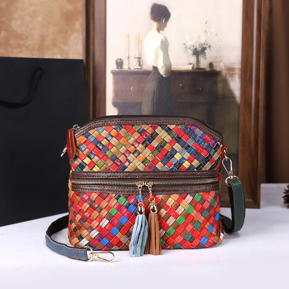 2025 Handwoven Spliced Leather Women's Shoulder Crossbody Bag Casual Lightweight Versatile Single Strap Fashion Accessory
2025 Handwoven Spliced Leather Women's Shoulder Crossbody Bag Casual Lightweight Versatile Single Strap Fashion Accessory