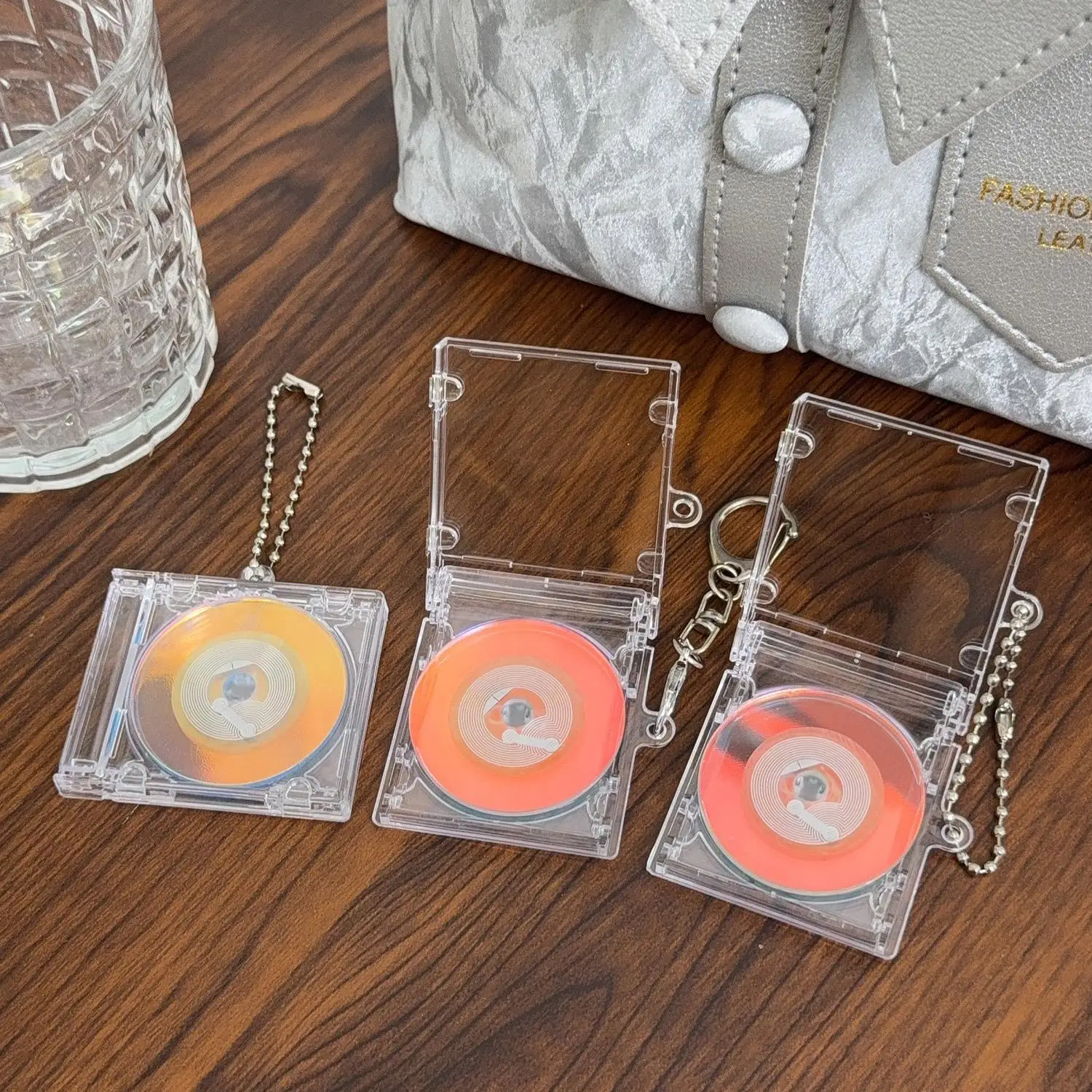 2pc NFC Functional CD Disc Key Chain Mini CD Case Keychain Peripheral Commemorative Album Key Holder for DIY Backpack Pendant
2pc NFC Functional CD Disc Key Chain Mini CD Case Keychain Peripheral Commemorative Album Key Holder for DIY Backpack Pendant