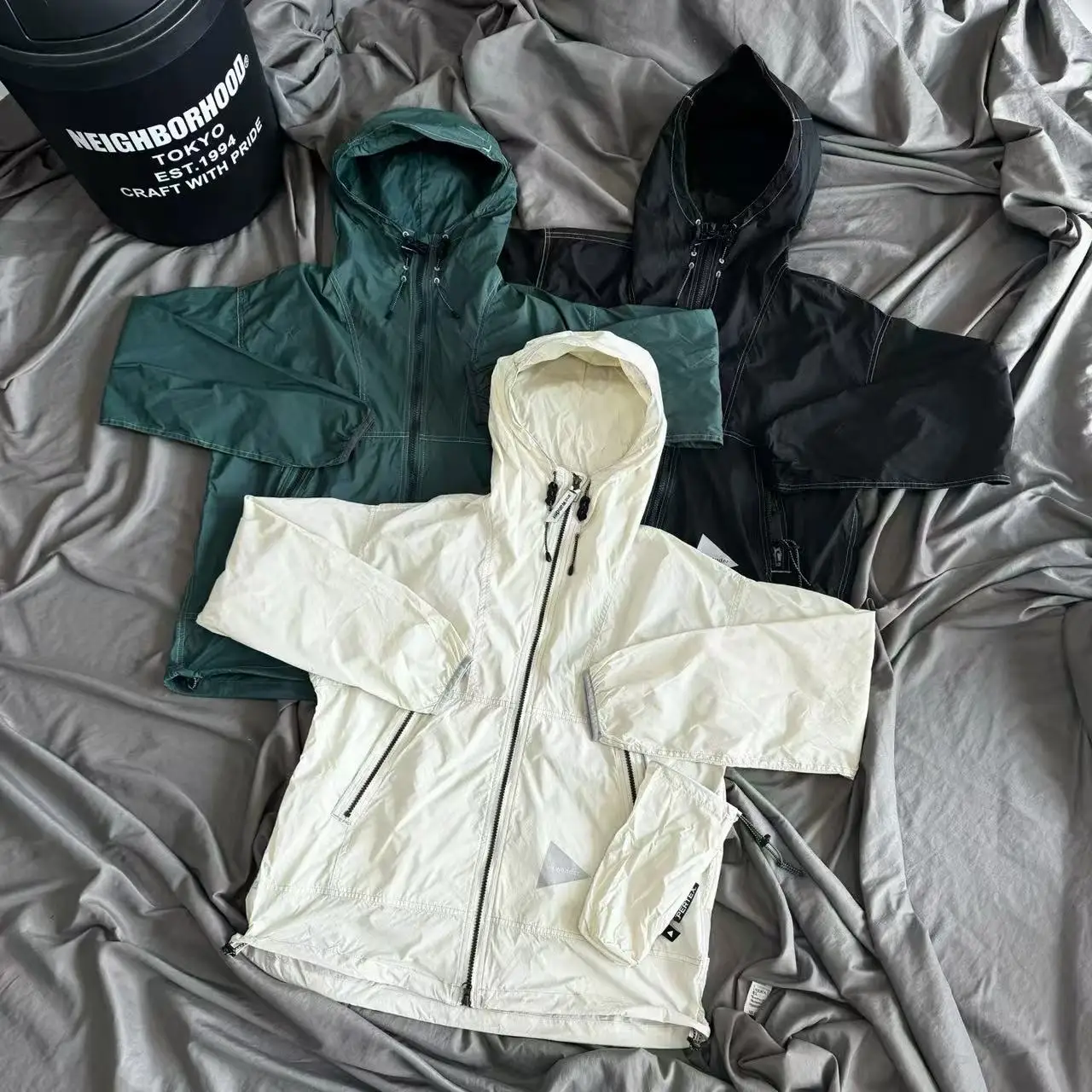 Fashionable Japanese Style Windproof Sun Protection Jacket Hooded Unisex Foldable Skin Shirt Long Sleeve Zipper Closure Adult...
Fashionable Japanese Style Windproof Sun Protection Jacket Hooded Unisex Foldable Skin Shirt Long Sleeve Zipper Closure Adult...