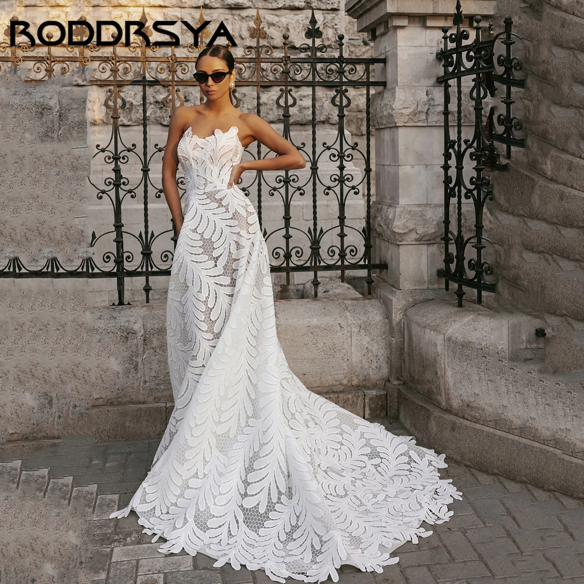 RODDRSYA Elegant Lace Bridal Dress Strapless Sleeveless Luxury Wedding Gowns Women Backless Lace Up vestidos de novia Customized
RODDRSYA Elegant Lace Bridal Dress Strapless Sleeveless Luxury Wedding Gowns Women Backless Lace Up vestidos de novia Customized