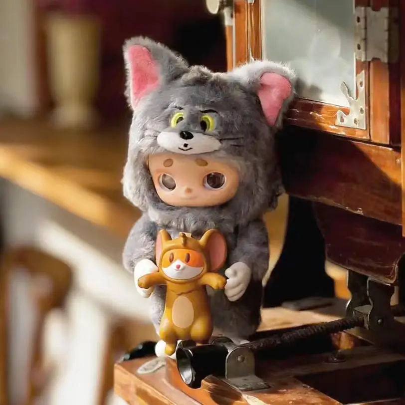 52TOYS NOOK Tom & Jerry Co Branded Plush Doll Hanging Card Jerry Handmade Cat Trendy Toy Surprise Home Ornament Collectible Gift
52TOYS NOOK Tom & Jerry Co Branded Plush Doll Hanging Card Jerry Handmade Cat Trendy Toy Surprise Home Ornament Collectible Gift