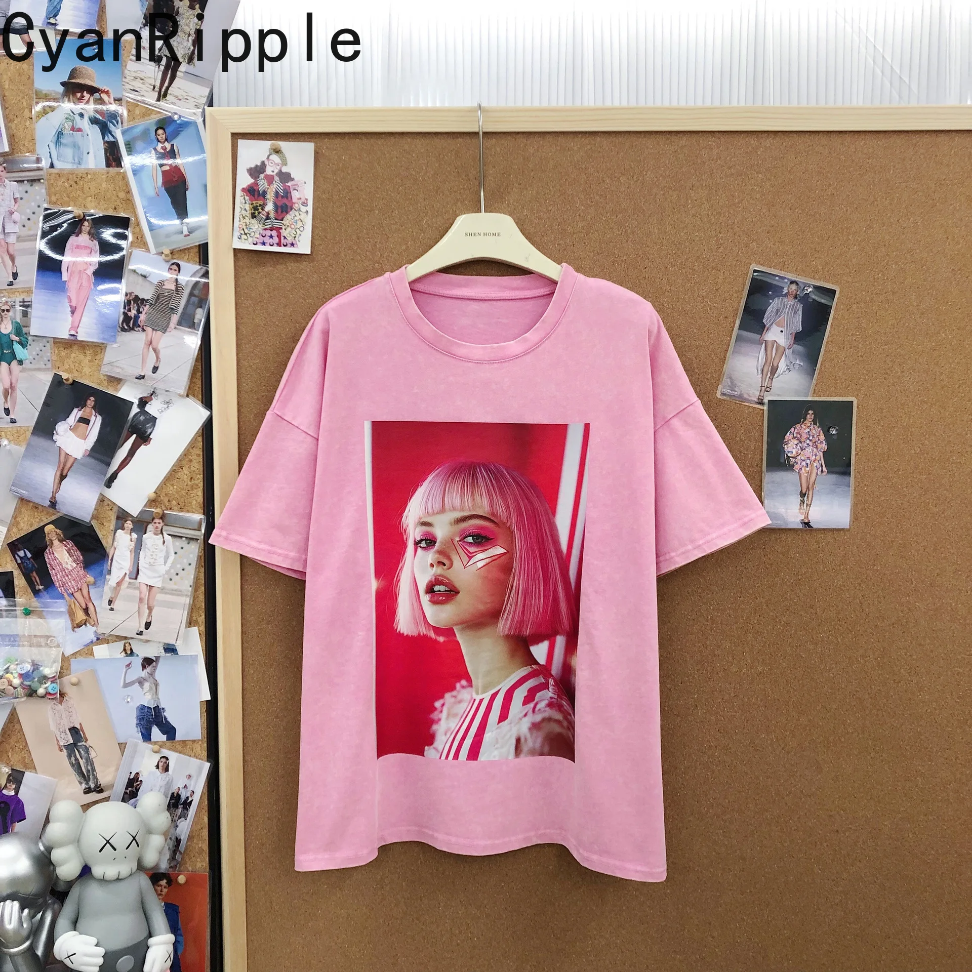 High Street Hot Chick New Spring Summer Short Sleeve Women T-shirt Trendy Character Print Round Neck Cotton Tees Sweet Tops
High Street Hot Chick New Spring Summer Short Sleeve Women T-shirt Trendy Character Print Round Neck Cotton Tees Sweet Tops