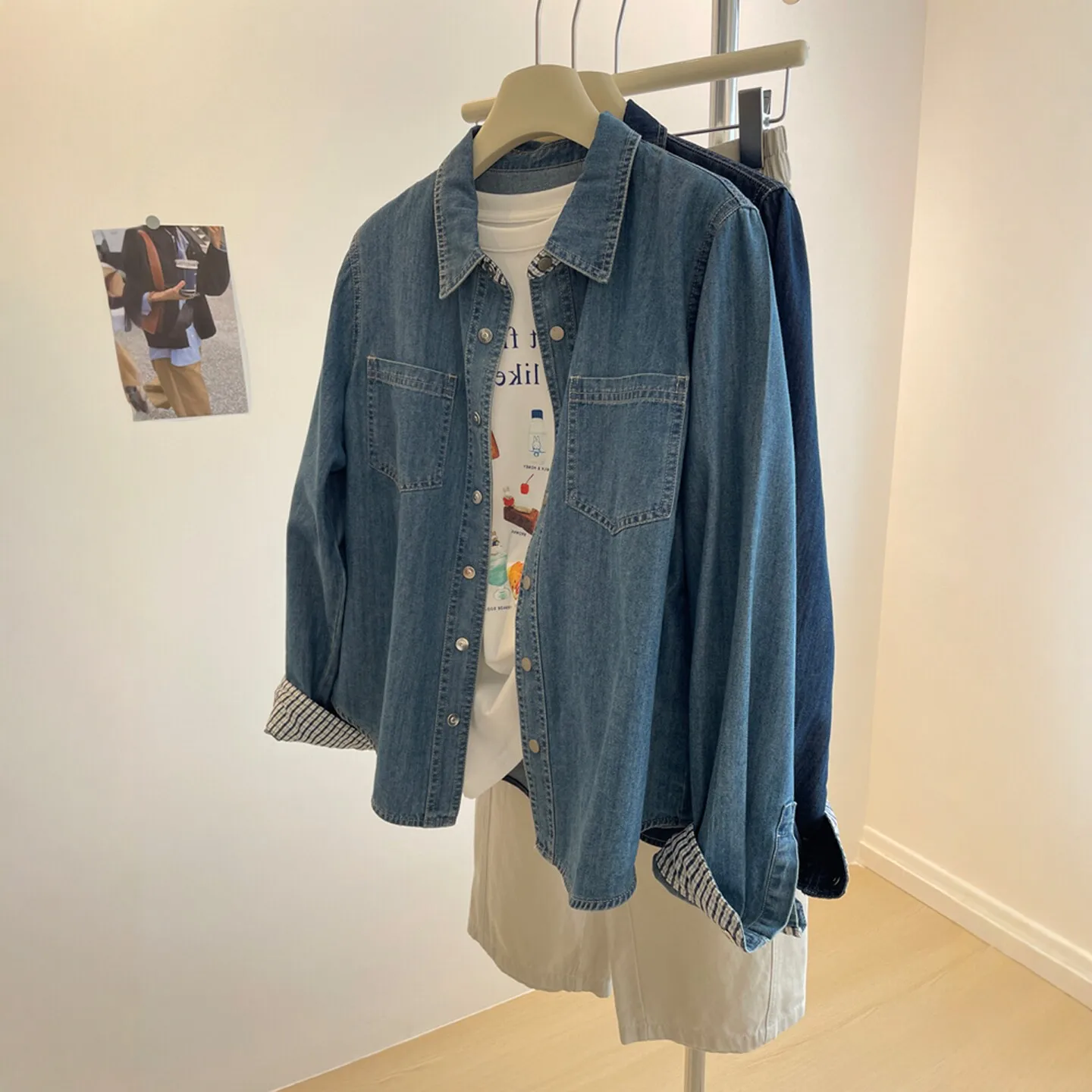 Retro Washed Blue Denim Shirt Women's Long Sleeve Casual Layering Younger Looking Comfortable Fashionable Top for Commuting
Retro Washed Blue Denim Shirt Women's Long Sleeve Casual Layering Younger Looking Comfortable Fashionable Top for Commuting