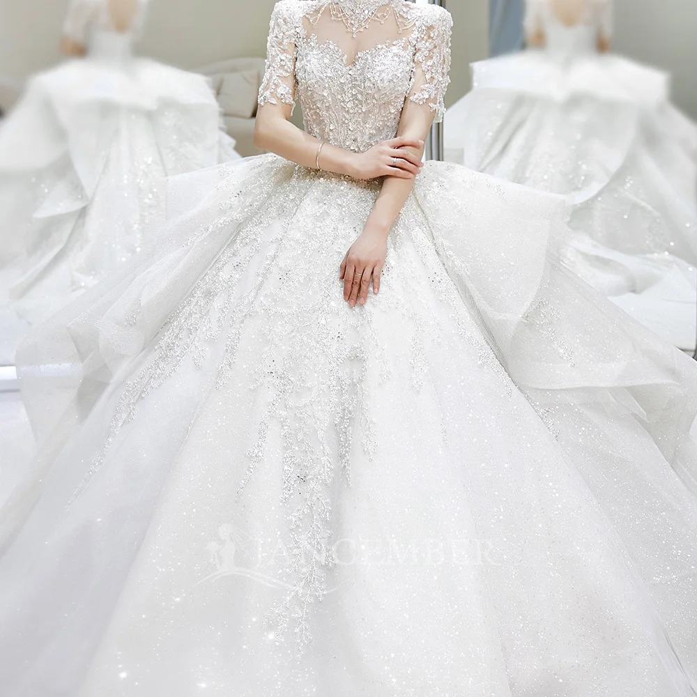 2025 Shiny Wedding Dresses Short Sleeves Court Train Ball Gown Classic Party Dresses Beading Plus Size Wedding Gown Cusotmized
2025 Shiny Wedding Dresses Short Sleeves Court Train Ball Gown Classic Party Dresses Beading Plus Size Wedding Gown Cusotmized