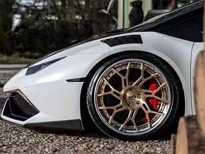 For Lamborghini Huracan LP610 LP580 Upgrade Vors Style Semi-carbon Fiber Fenders
For Lamborghini Huracan LP610 LP580 Upgrade Vors Style Semi-carbon Fiber Fenders