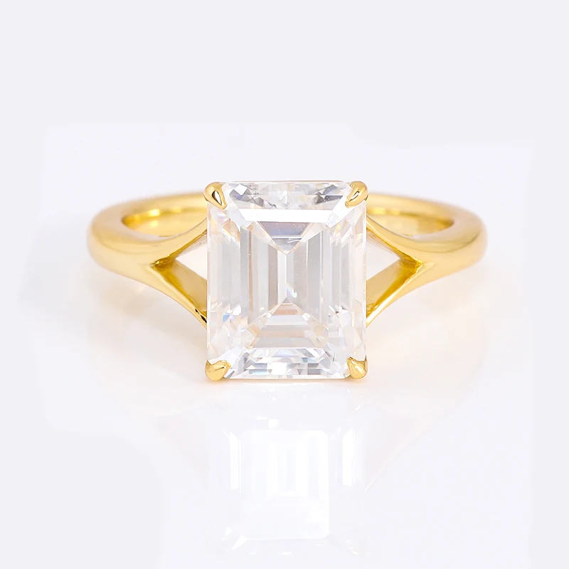 Provence 925 Plated Yellw Gold Moissanite Fork Promise Rings for Women Emerald Cut D Color 4CT Anniversary Rings GRA Certificate
Provence 925 Plated Yellw Gold Moissanite Fork Promise Rings for Women Emerald Cut D Color 4CT Anniversary Rings GRA Certificate