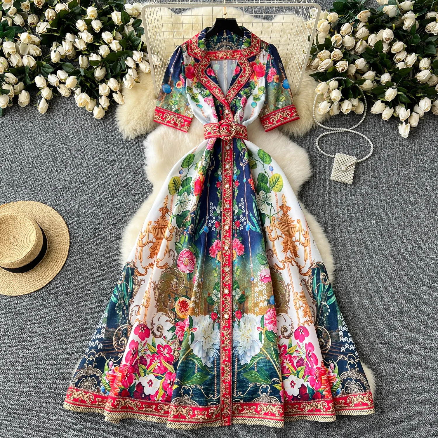 Clothland Women Vintage Floral Maxi Dress Turn Down Collar Short Sleeve Belt One Piece Retro Female Long Dresses Vestido QD606
Clothland Women Vintage Floral Maxi Dress Turn Down Collar Short Sleeve Belt One Piece Retro Female Long Dresses Vestido QD606