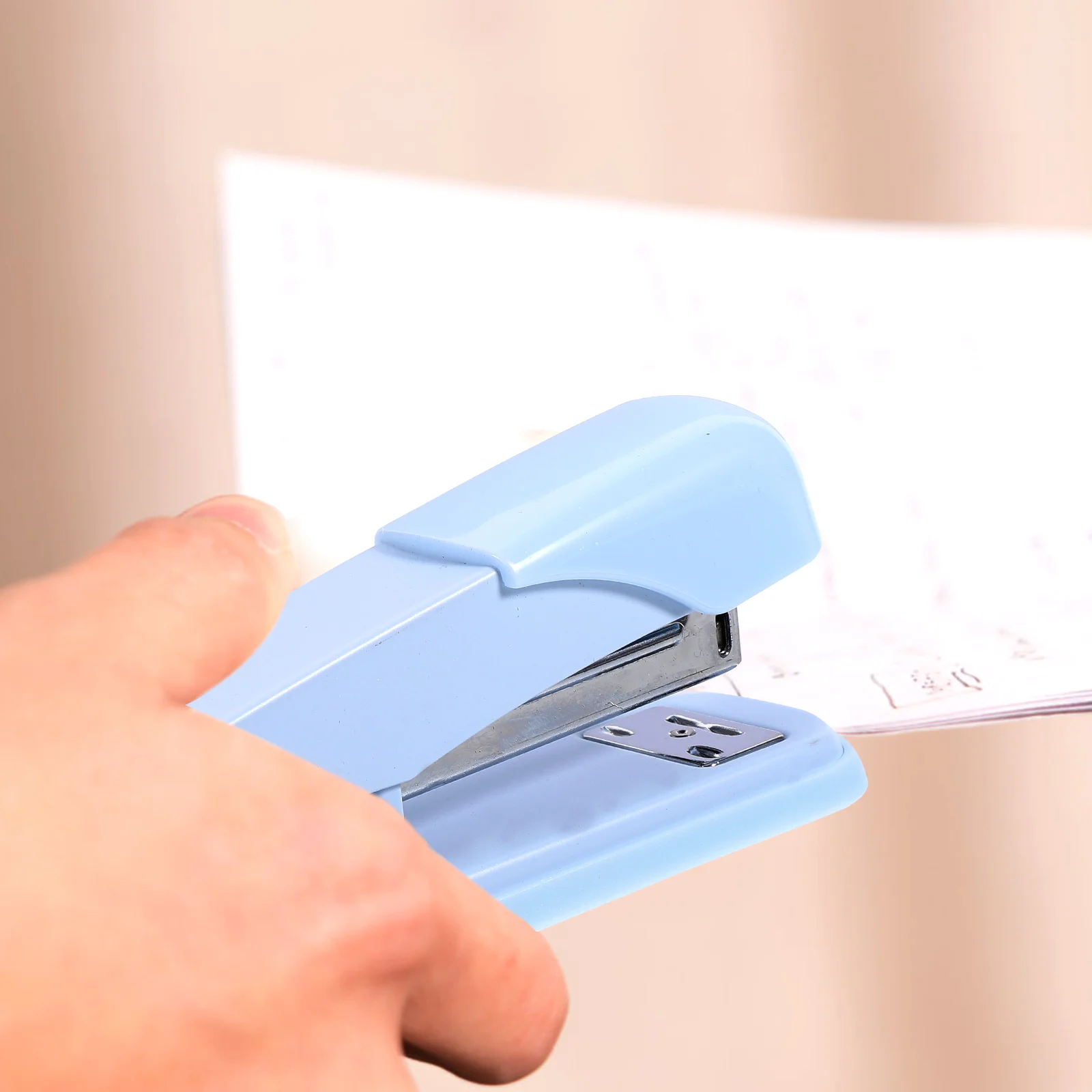 Small Stapler Metal Desktop Office Stapler Compact Handheld Binding Tool for School Home Office Desk Essentials
Small Stapler Metal Desktop Office Stapler Compact Handheld Binding Tool for School Home Office Desk Essentials