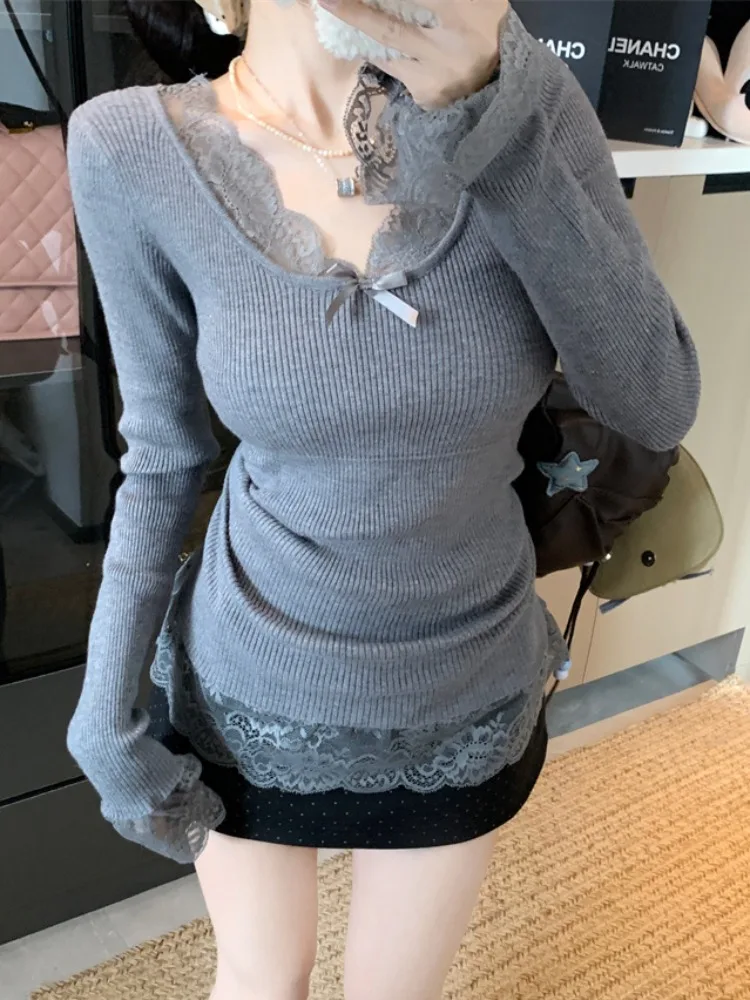 Korean Style Sweet And Spicy V-neck Lace Splice Base Shirt Women's Autumn Winter Grey Lace Hem Knitted Top Ladylike Commute S...
Korean Style Sweet And Spicy V-neck Lace Splice Base Shirt Women's Autumn Winter Grey Lace Hem Knitted Top Ladylike Commute S...