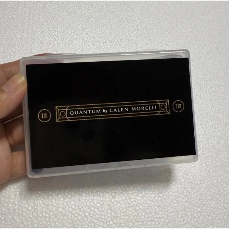 Квантовый от Calen Morelli, фокусы крупным планом, сценическая иллюзия, трюк, реквизит, забавный ментализм, классические игрушки, оптовая продажа, ручка Magie
Квантовый от Calen Morelli, фокусы крупным планом, сценическая иллюзия, трюк, реквизит, забавный ментализм, классические игрушки, оптовая продажа, ручка Magie