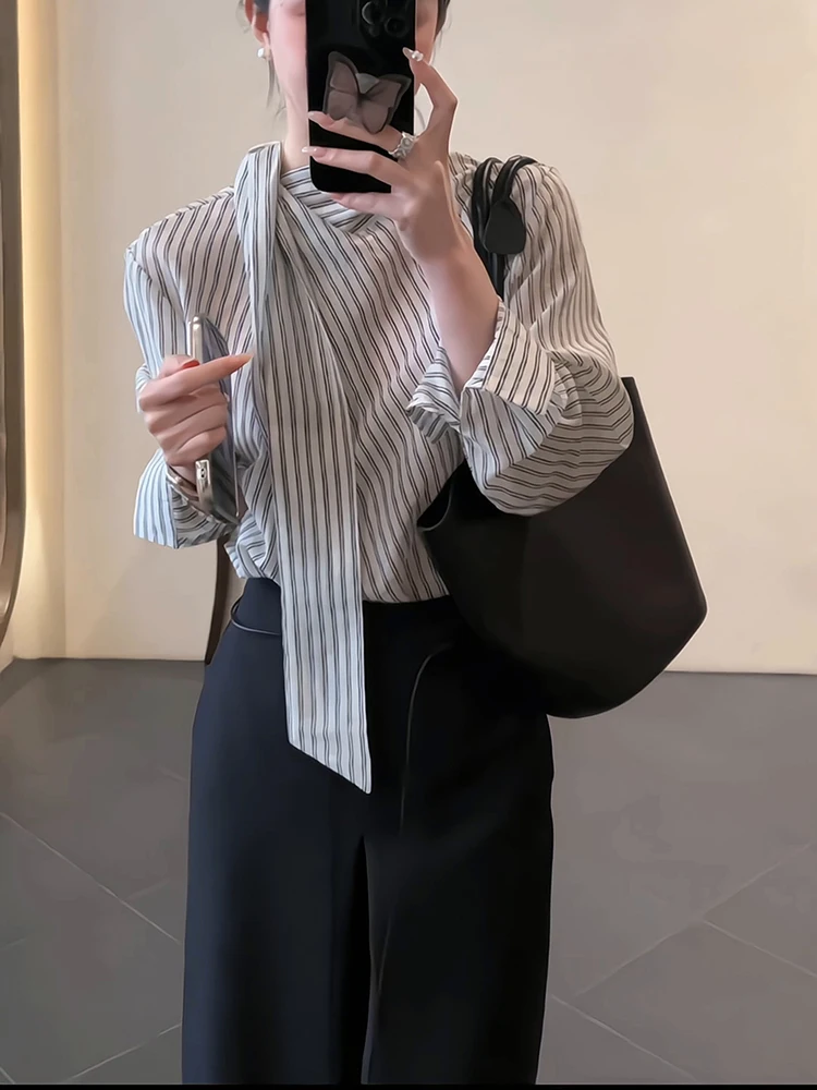 Elegant Striped Shirt with Sash for Women Commute Friendly Fashionable Top French Style Loose Fit Long Sleeve Crew Neck
Elegant Striped Shirt with Sash for Women Commute Friendly Fashionable Top French Style Loose Fit Long Sleeve Crew Neck