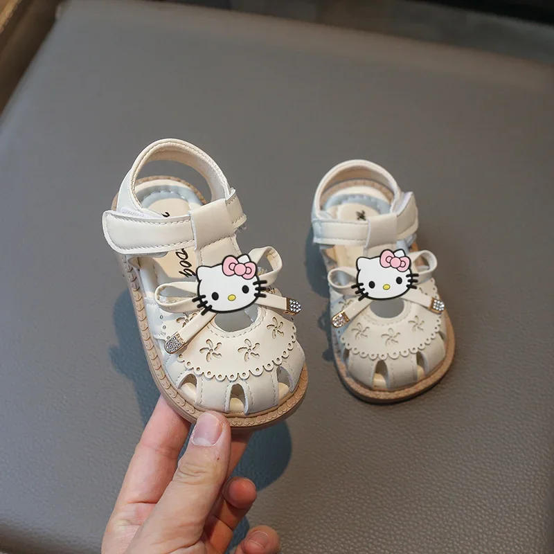 Sanrio summer new boys slippers children cartoon soft-soled toddler shoes hello kitty baby sandals girls princess beach shoes
Sanrio summer new boys slippers children cartoon soft-soled toddler shoes hello kitty baby sandals girls princess beach shoes
