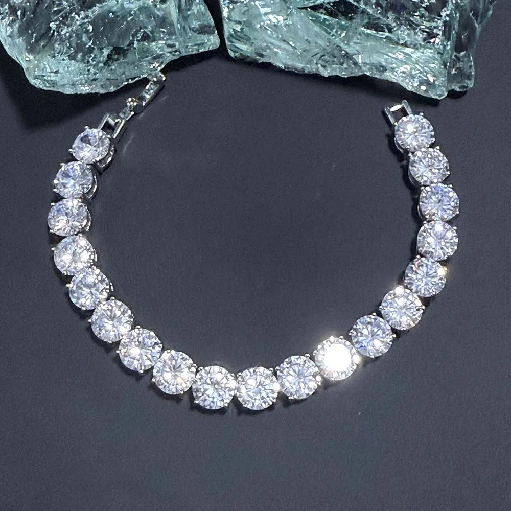 New 2025 Trend Classic Top Quliaty Luxury Bracelets For Women Big Zirconia For Women wedding party gifts for sisters Jewelry
New 2025 Trend Classic Top Quliaty Luxury Bracelets For Women Big Zirconia For Women wedding party gifts for sisters Jewelry