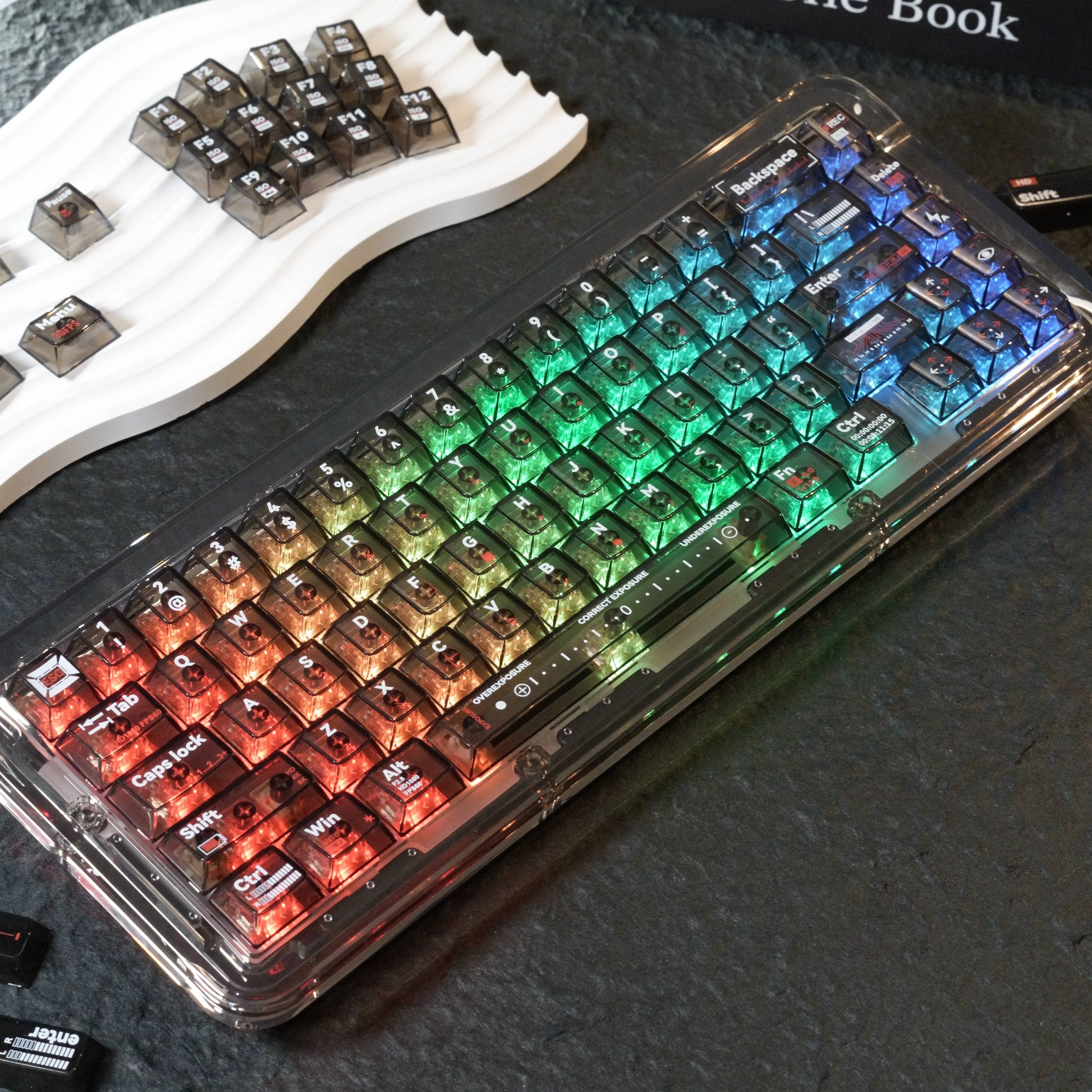 Original highly transparent two-color word 115-key mechanical keyboard small full set
Original highly transparent two-color word 115-key mechanical keyboard small full set