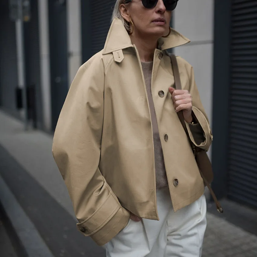 Осень-зима цвета хаки, свободная женская ветровка с длинным рукавом и воротником-стойкой, модный британский стиль, дизайн Sensation
Осень-зима цвета хаки, свободная женская ветровка с длинным рукавом и воротником-стойкой, модный британский стиль, дизайн Sensation