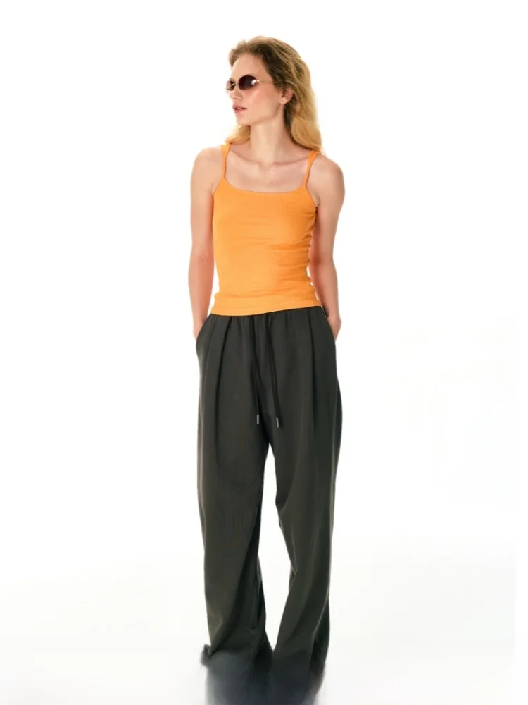 Эластичный топ-майка с эластичными бретелями, облегающий крой, дизайн Bal, для повседневной носки, цельный, в цветах: оранжевый, коричневый, черный, синий.
Эластичный топ-майка с эластичными бретелями, облегающий крой, дизайн Bal, для повседневной носки, цельный, в цветах: оранжевый, коричневый, черный, синий.