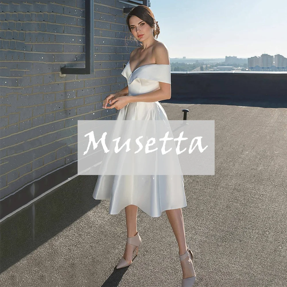 Musetta Off Shoulder Satin A-Line Short Wedding Dresses V-Neck Backless Bridal Gown Knee-Length Civil Vestidos De Novia
Musetta Off Shoulder Satin A-Line Short Wedding Dresses V-Neck Backless Bridal Gown Knee-Length Civil Vestidos De Novia