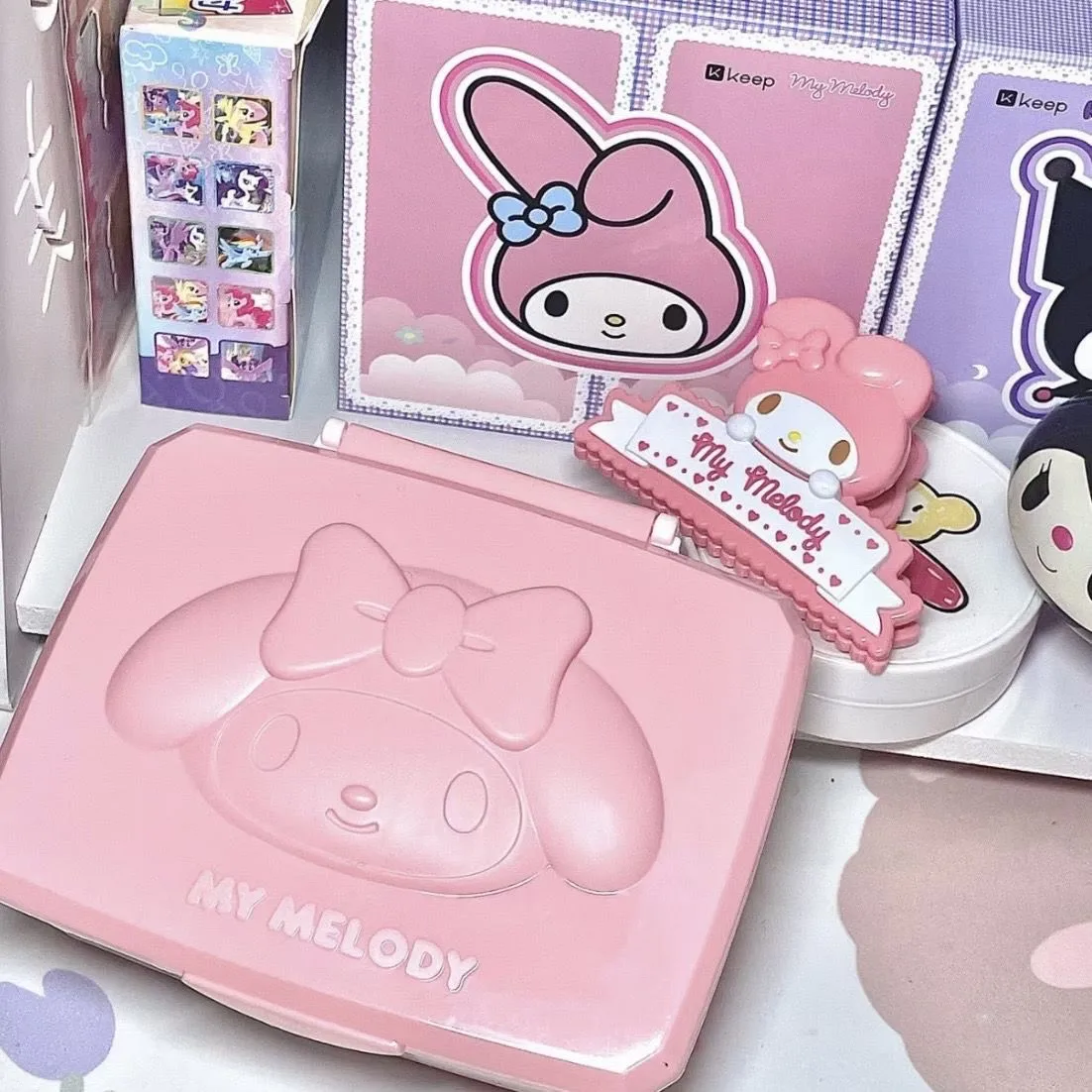 Sanrio My Melody Storage Box Cute Cartoon Cute Flip Style Girls Jewelry Lipstick Small Item Multi-purpose Dustproof Storage Boxs
Sanrio My Melody Storage Box Cute Cartoon Cute Flip Style Girls Jewelry Lipstick Small Item Multi-purpose Dustproof Storage Boxs
